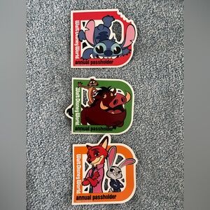 NEW Disney Stitch, Timon and Puumba and Zootopia Character Passholder Magnets